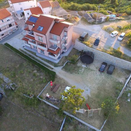 Apartmani Danijela Tomicic Lopar Esterno foto