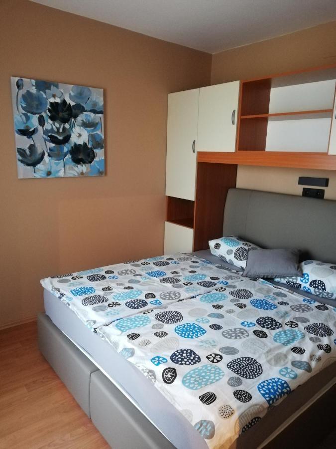 Apartmani Danijela Tomicic Lopar Esterno foto