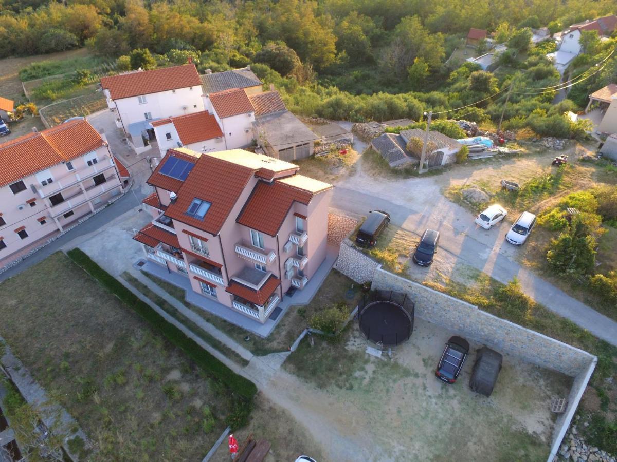 Apartmani Danijela Tomicic Lopar Esterno foto
